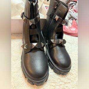 Black Studded Women's Boots